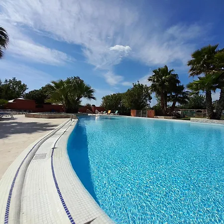 אתר קמפינג L'escale Mobil'home Giana *