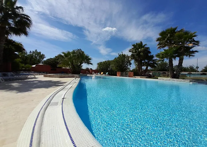 Kemp L'escale Mobil'home Giana *